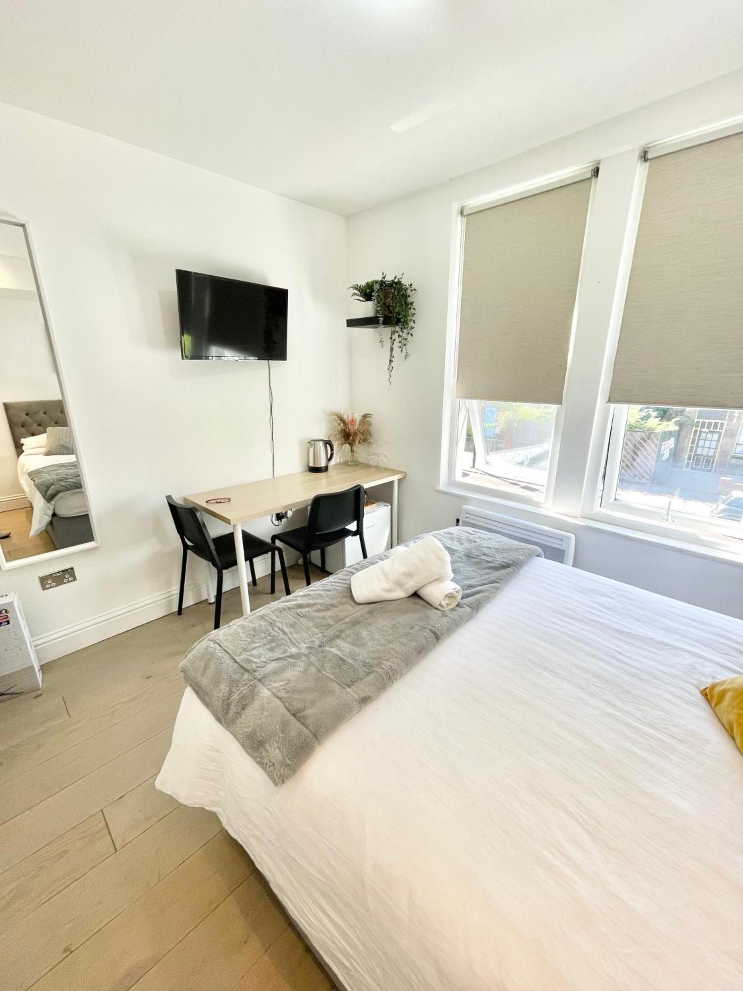 Cosy En-Suite Room In Stratford London Eksteriør bilde